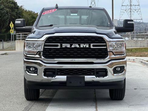 Used 2024 RAM 2500 Big Horn w/ Level 2 Equipment Group image 9