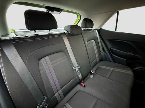 Used 2020 Hyundai Venue SEL image 24