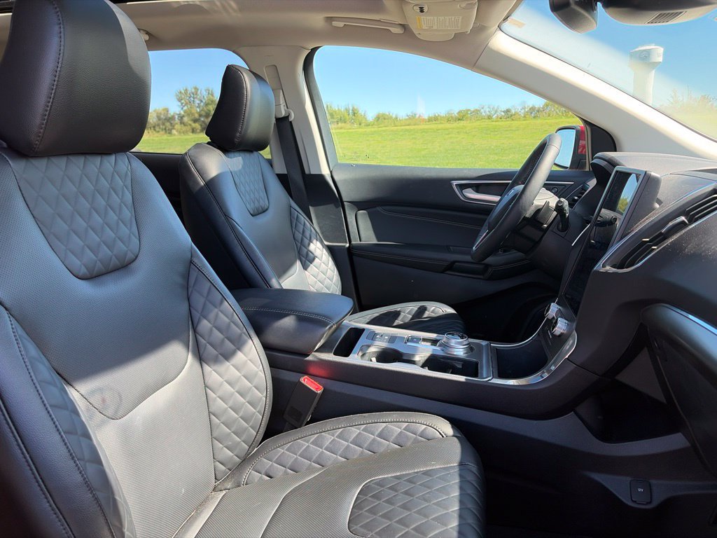 Used 2024 Ford Edge Titanium w/ Equipment Group 301A AWD/4WD image 8