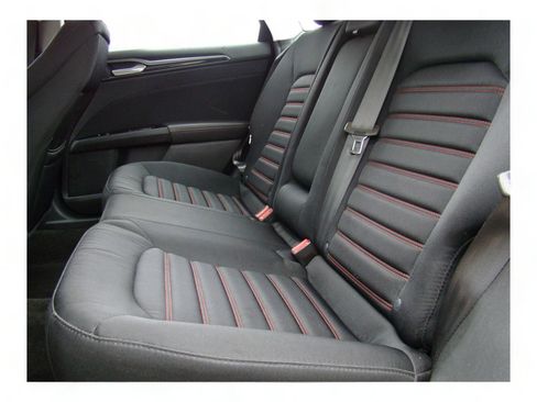 Used 2019 Ford Fusion Titanium image 19