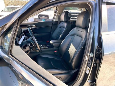 Certified 2023 Kia Sportage EX image 9