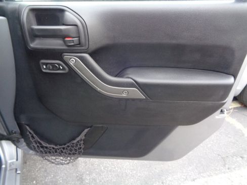 Used 2015 Jeep Wrangler Sport w/ Quick Order Package 24S image 24