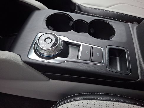 New 2026 Ford Escape SE w/ PHEV Premium Package FWD image 22