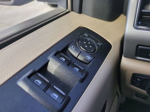 Used 2020 Ford F150 Lariat w/ Equipment Group 502A Luxury AWD/4WD image 26
