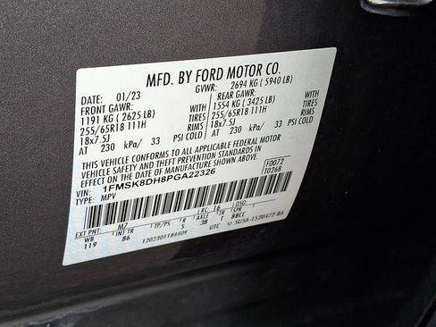 Used 2023 Ford Explorer XLT image 29