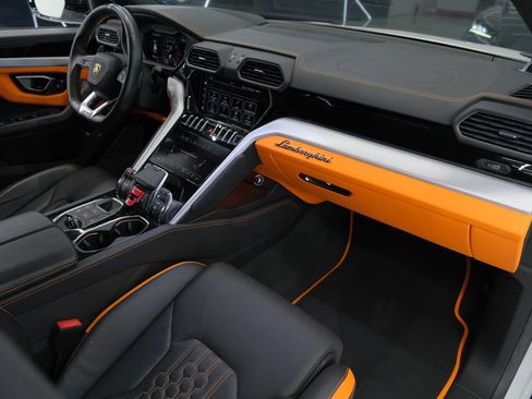 Used 2023 Lamborghini Urus S AWD/4WD image 39