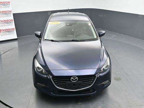 Used 2018 MAZDA MAZDA3 Touring image 29