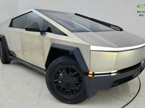 Used 2024 Tesla Cybertruck AWD Crew Cab image 1