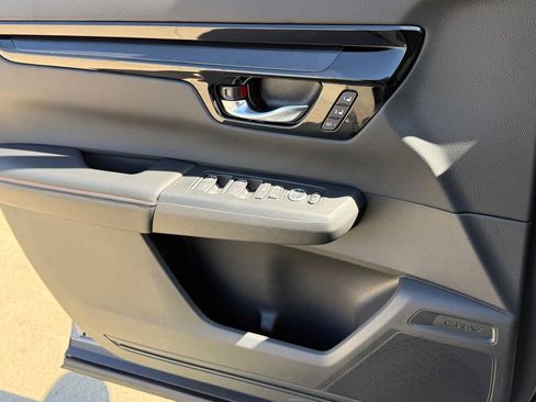 Certified 2026 Honda CR-V Sport Touring image 31