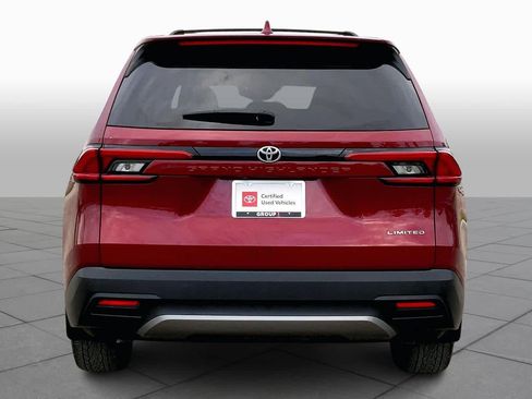 Used 2024 Toyota Grand Highlander Limited image 4