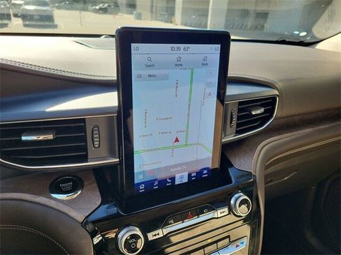 Used 2023 Ford Explorer Platinum w/ Technology Package image 19