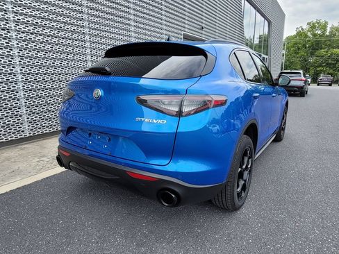 Used 2025 Alfa Romeo Stelvio Sprint AWD/4WD image 6