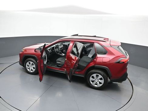 Used 2020 Toyota RAV4 LE AWD/4WD image 43