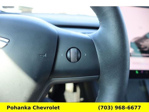 Used 2023 Tesla Model 3 Standard Range image 13