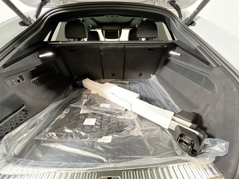New 2026 Audi Q8 Premium Plus image 26