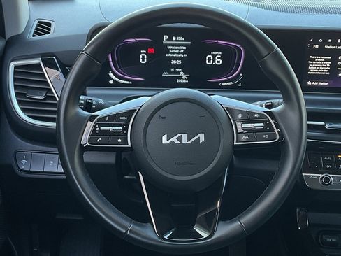Used 2025 Kia Seltos S image 21