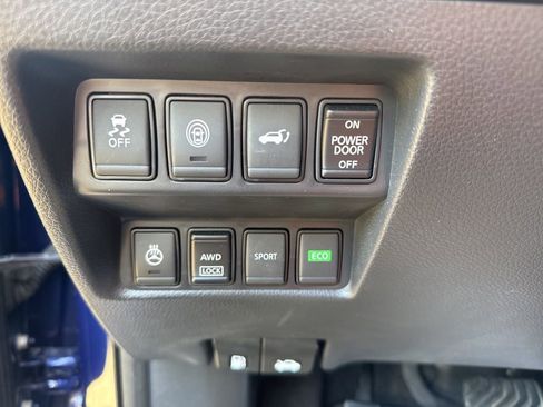 Used 2017 Nissan Rogue SL w/ SL Premium Package AWD/4WD image 11