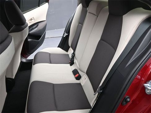 Used 2025 Toyota Corolla LE image 13