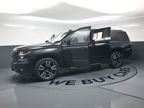 Used 2019 Chevrolet Suburban Premier AWD/4WD image 19