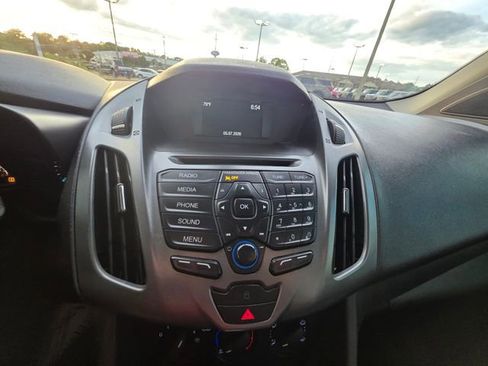 Used 2017 Ford Transit Connect XL FWD image 17