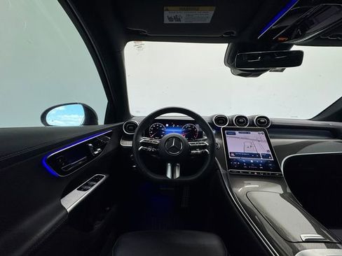 Used 2024 Mercedes-Benz GLC 300 4MATIC image 21