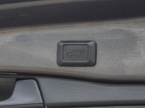 Certified 2023 Toyota RAV4 XLE Premium AWD/4WD image 15