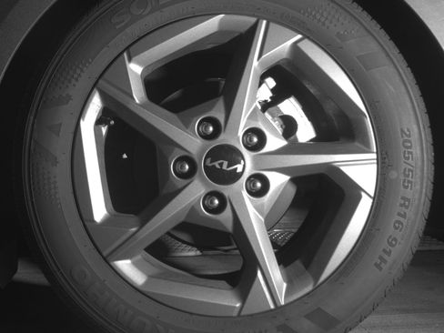 Used 2025 Kia K4 FWD image 14