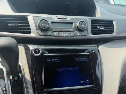 Used 2016 Honda Odyssey SE image 5