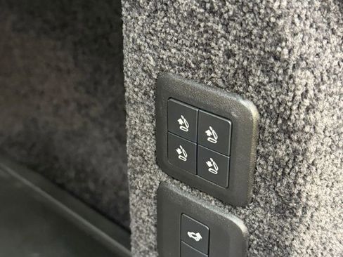 Used 2018 Land Rover Range Rover Long Wheelbase Supercharged image 19