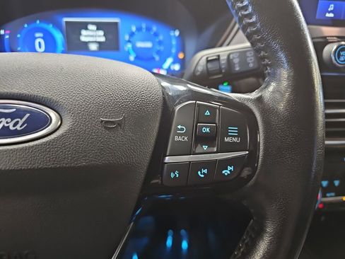 Used 2021 Ford Escape Titanium AWD/4WD image 18