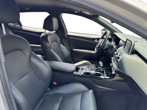 Used 2021 Kia Stinger GT-Line RWD image 15