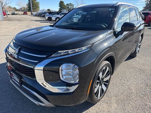 New 2026 Mitsubishi Outlander SEL FWD image 3