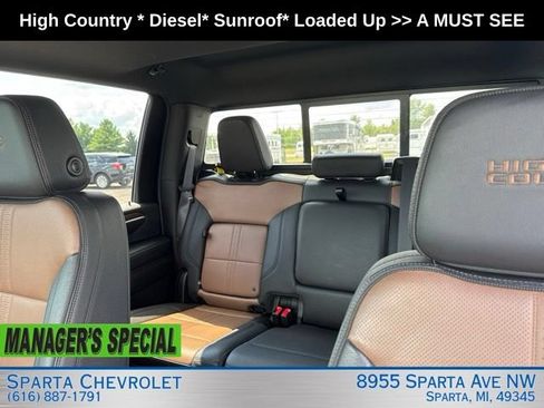 Used 2024 Chevrolet Silverado 2500 High Country AWD/4WD image 18