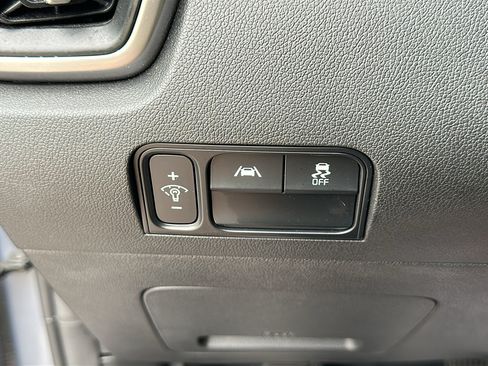 Used 2022 Kia Sorento S w/ Panoramic Sunroof Package AWD/4WD image 15