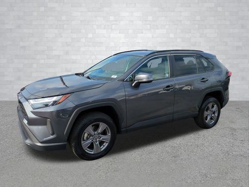 Used 2024 Toyota RAV4 XLE image 9