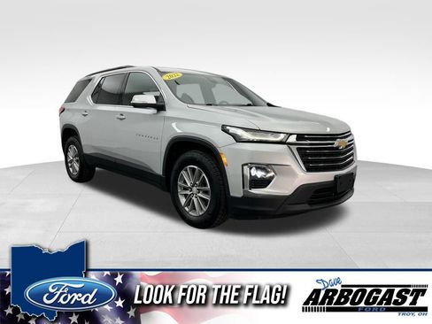 Used 2022 Chevrolet Traverse LT w/ LPO, Floor Liner Package image 1
