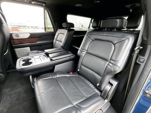Used 2020 Lincoln Navigator L Reserve w/ Luxury Package image 32
