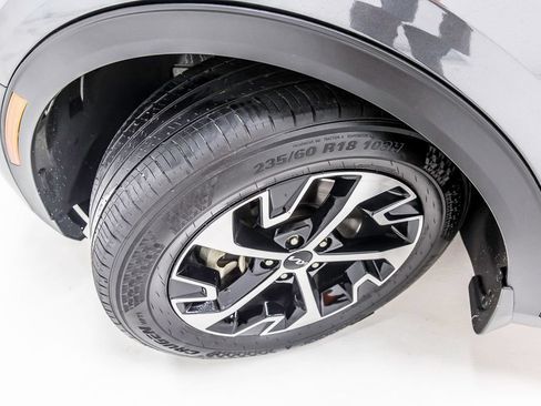 Used 2023 Kia Sportage EX FWD image 11