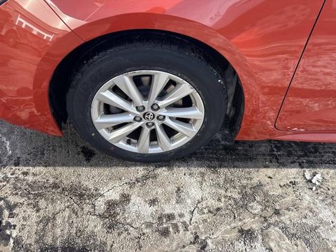 Used 2023 Toyota Corolla SE image 11