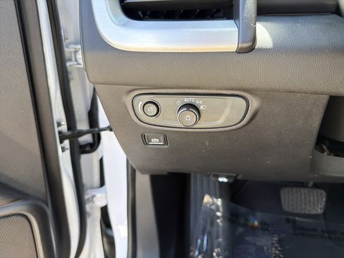 Used 2020 GMC Terrain SLE w/ Driver Convenience Package AWD/4WD image 35