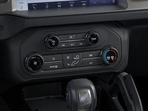 New 2026 Ford Bronco Badlands image 16