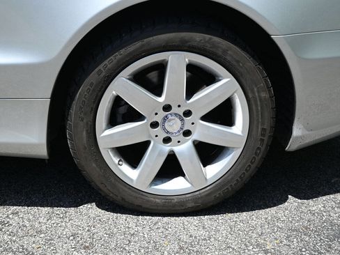 Used 2004 Mercedes-Benz SL 500 image 10