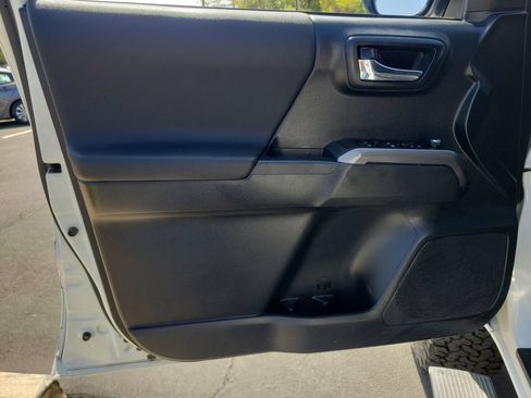 Used 2018 Toyota Tacoma TRD Pro AWD/4WD image 21