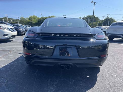 Used 2025 Porsche 718 Cayman RWD image 6