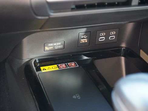 Used 2026 Toyota Camry XSE AWD/4WD image 25