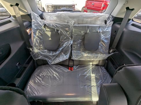 New 2026 Ford Explorer Active w/ Active Comfort Package image 16