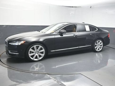Used 2017 Volvo S90 T6 Inscription w/ Vision Package AWD/4WD image 4