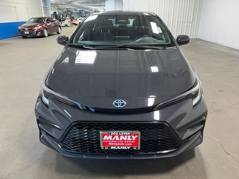 Used 2025 Toyota Corolla SE FWD image 8