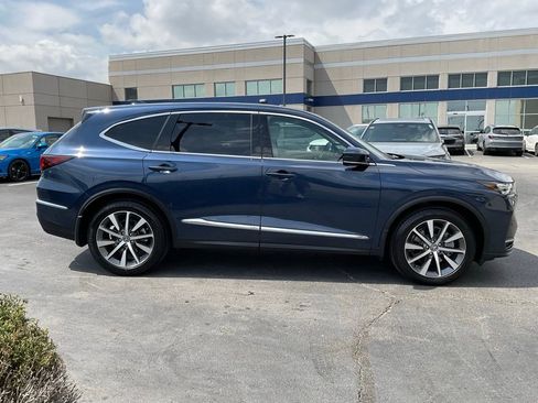 Certified 2025 Acura MDX w/ Technology Package image 7