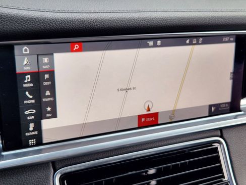 Used 2018 Porsche Panamera 4 image 19